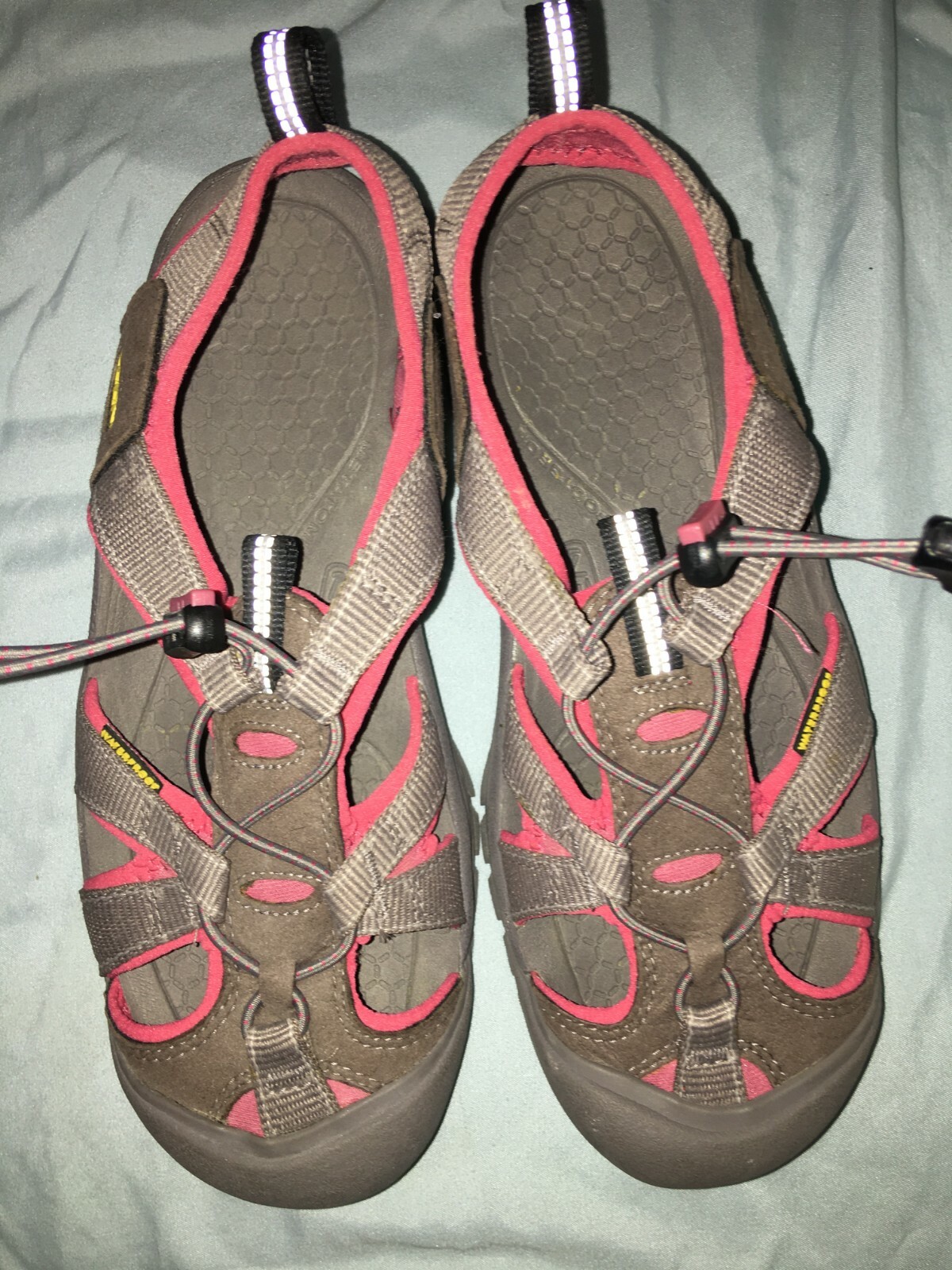 Sandali impermeabili Keen antiodore taglia 9 5 H2 calzature metatomiche grigio rosa corallo