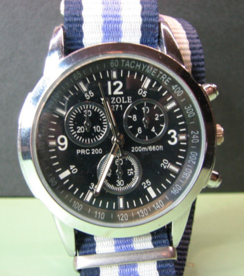 Yazole Quartz Watch with Fabric Bracelet