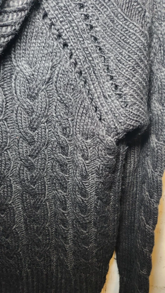 Volcom Black Turtle Neck Pullover Sweater Size Small - Image 4 of 4