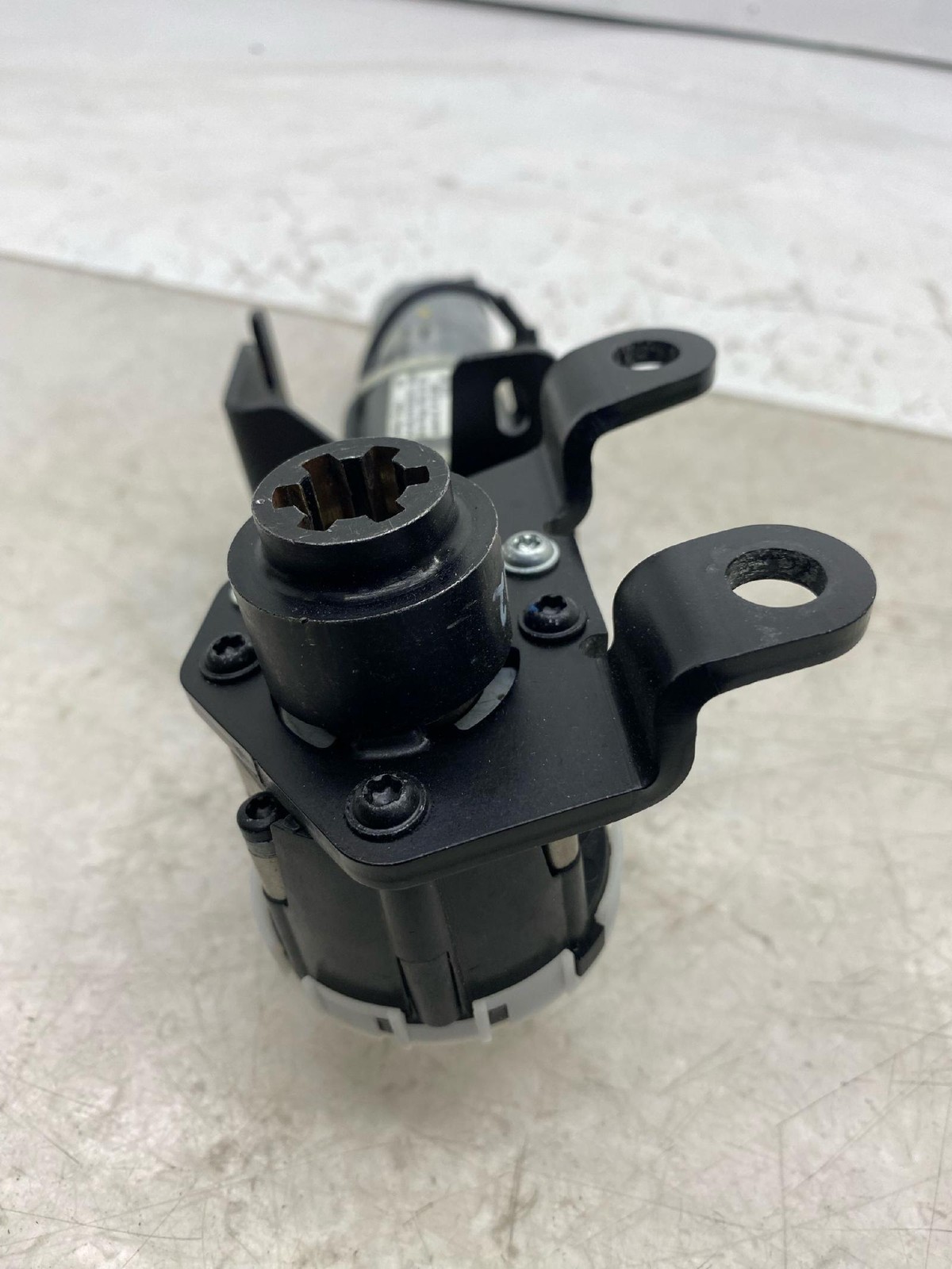 Bentley Mulsanne 2010-2020 Rear Left Electric drive motor P/N 3Y0827851