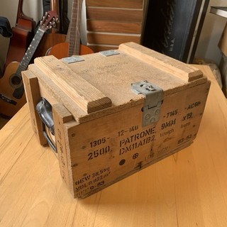 Alte Munitionskiste aus Holz