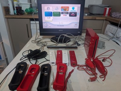 Nintendo Wii 25th Anniversary Rot Konsole x4 Fernbedienungen 4 Nunchucks x4 Gummigriffe