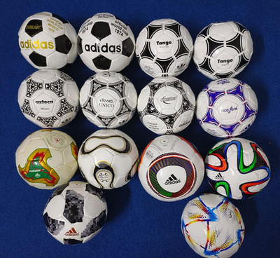 激レアFIFA2010の公式ボール FIFA World Cup Historical Mini Ball Set Adidas Best Seller | eBay