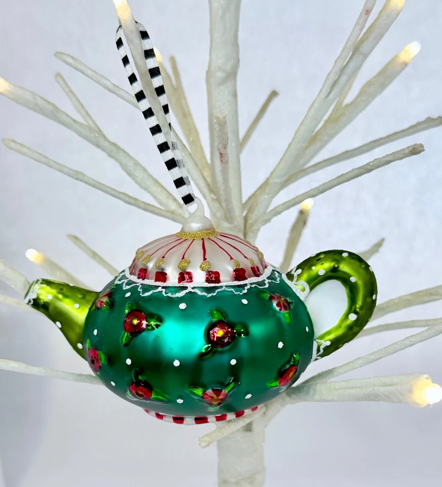 Mary Engelbreit ME Tetera Vidrio Tinta Adorno Pintado a Mano Floral Borde Dorado Foto 2 de 4