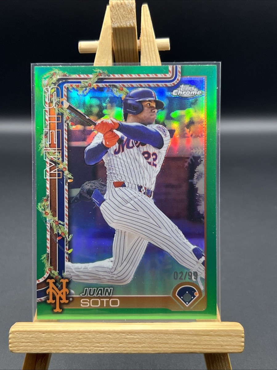 2025 Topps Holiday Juan Soto Green Chrome Refractor /99 + Candy