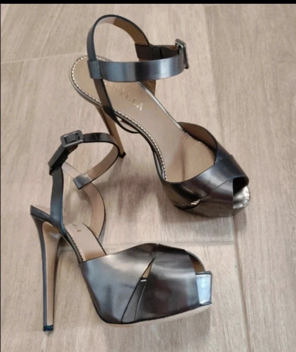 Le Silla Sandalo