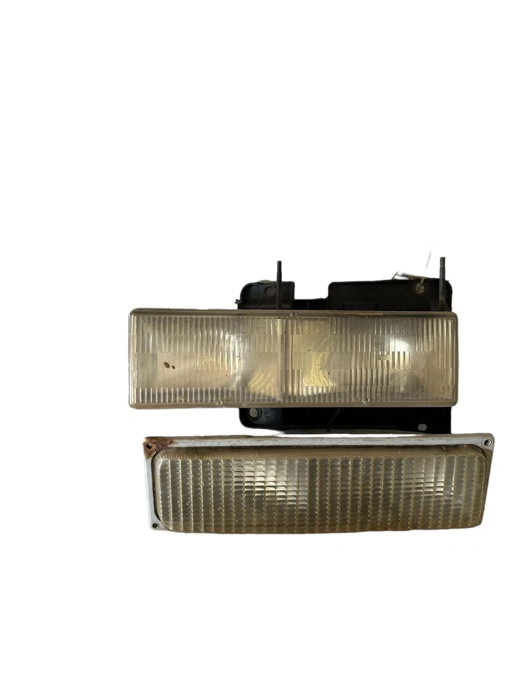 90 91 92 93 94 95 96 97 98 CHEVY 1500 Conjunto de faros conductor izquierdo con marcador Foto 3 de 4