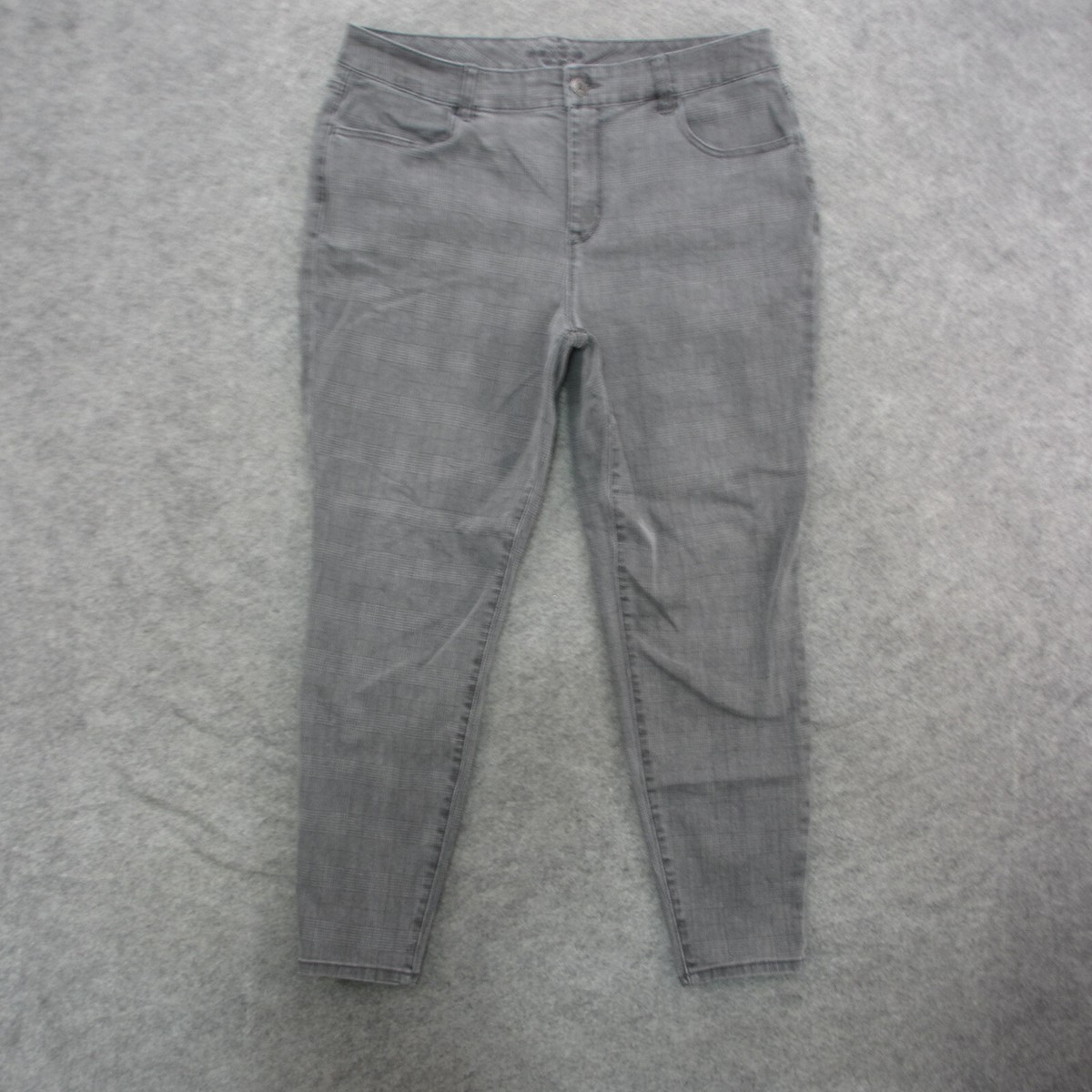 Maurices Jeans Women's 14 Gray Light Wash High Rise Jegging Jeans