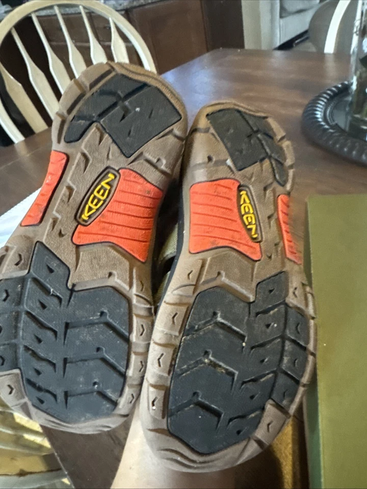 Keen Newport H2 Sandals Camo Boys Youth Size 4 Green Waterproof Hiking Unisex - Image 3 of 4