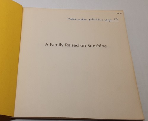 2 Vintage Beverly Nye Cookbooks Family Raised On Sunshine & Raised On Rainbows - Imagen 11 de 23