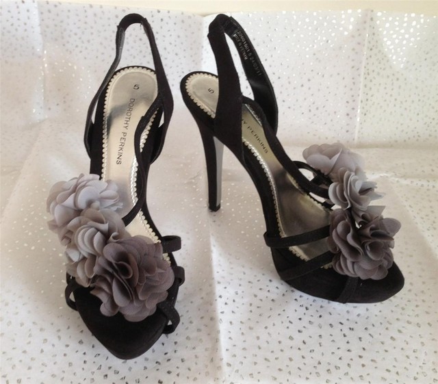 dorothy perkins black pumps