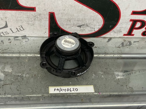 (AS) MERCEDES BENZ W639 VITO 2012 FRONT DOOR SPEAKER RIGHT SIDE A6398271060