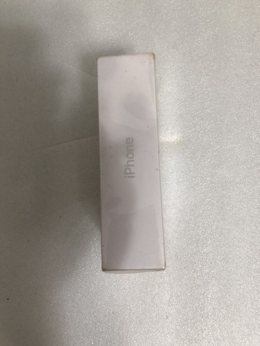 iPhone 8 Plus Brand New Sealed Silver t-mobile Metro And AT&T - Picture 3 of 5
