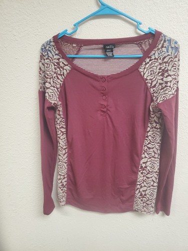 Rue 21+ Maroon Long Lace Sleeves Cotton Shirt With Lace Sides Size:XS FREE SHIP - Picture 7 of 10