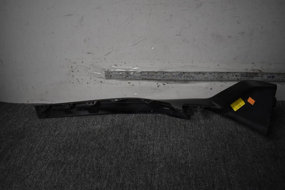 BMW 325I PARACHOQUES MOLDURA FÁBRICA OEM Foto 4 de 4