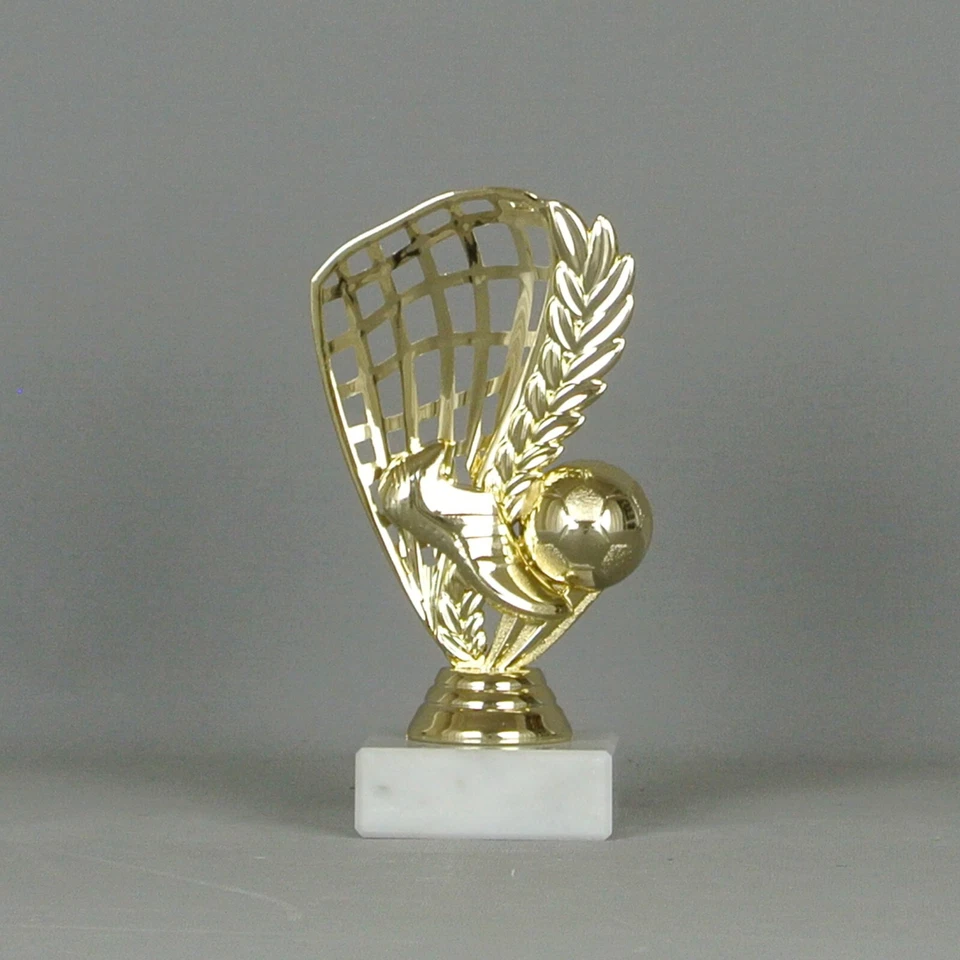 HR POKALE Pokal / Fußballfigur 2D / 14cm / gold / mit Gravur / kompl. MONTIERT
