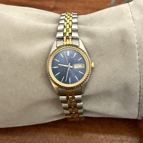 Women’s Pulsar Watch Blue Dial Gold/Silver Tone Day/Date V783-X003 Vintage - Picture 11 of 13