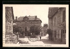 CPA Saint-Pantaleon-de-Larche, Le Carrefour 1937