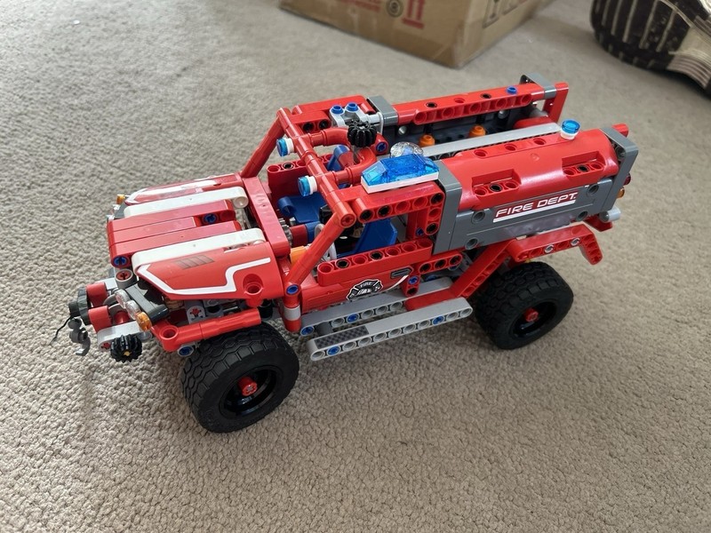 LEGO Technic First Responder Building Set 42075 No Box But 100% Complete