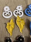 Lot Of 6 Pairs Of Vintage Plastic Earrings With Flowers-Petals Are Cloth  — photo 8