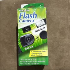 Fujifilm Fuji Quicksnap 400 Single Use Disposable 35mm Camera Flash Exp 03/2015