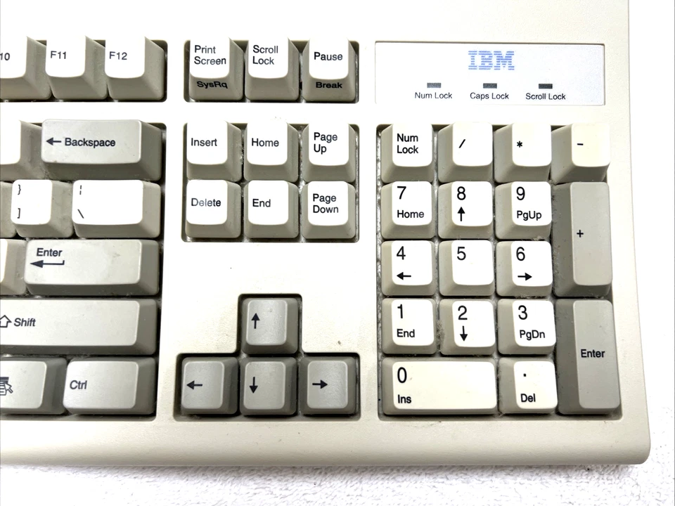 IBM Model Keyboard KB-8923 PN (07H0666) 1997 Beige Keyboard - Image 3 of 4