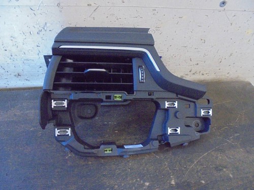 Audi A4 8W B9 L�ftungsgitter L�ftungsd�se 4 T�rer Stufenheck 8W1820901 181157