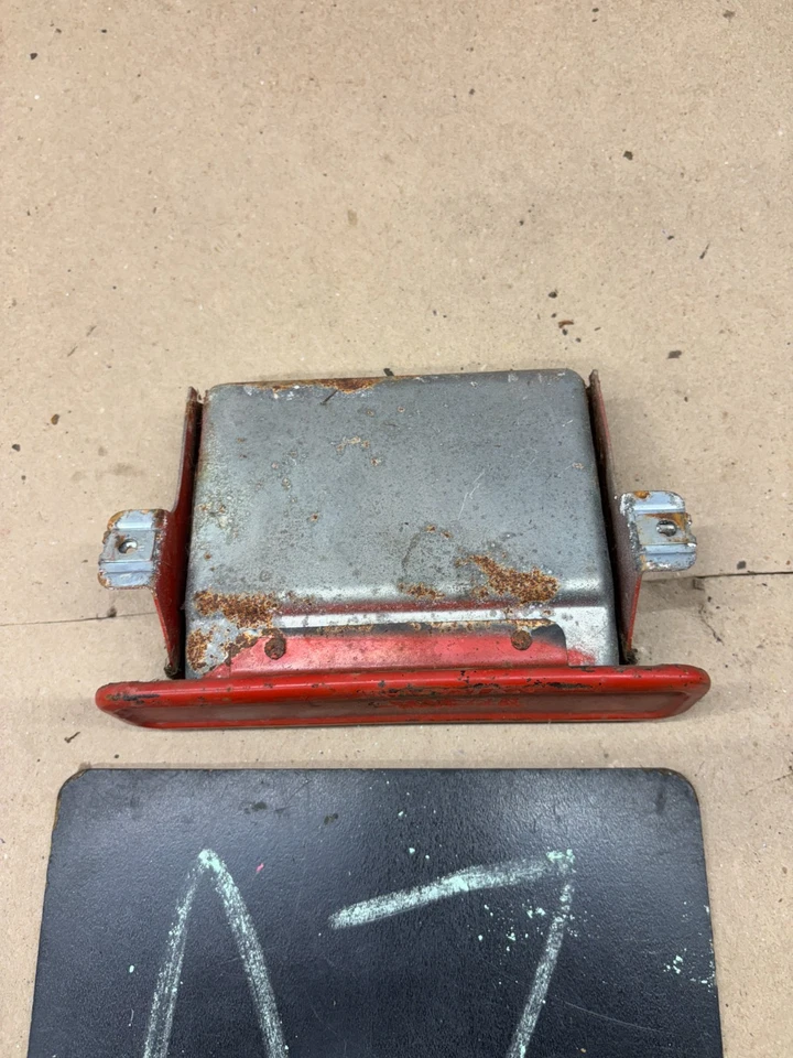 67 1970 1971 1972 Chevrolet GMC K10 C10 BANDEJA DE CENICERO DE TABLERO TREY CON DESLIZADOR CST K5 O Foto 3 de 4