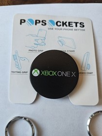 Xbox one controller And Xbox 360 Controller Keychains. Plus XBX One Popsocket.
