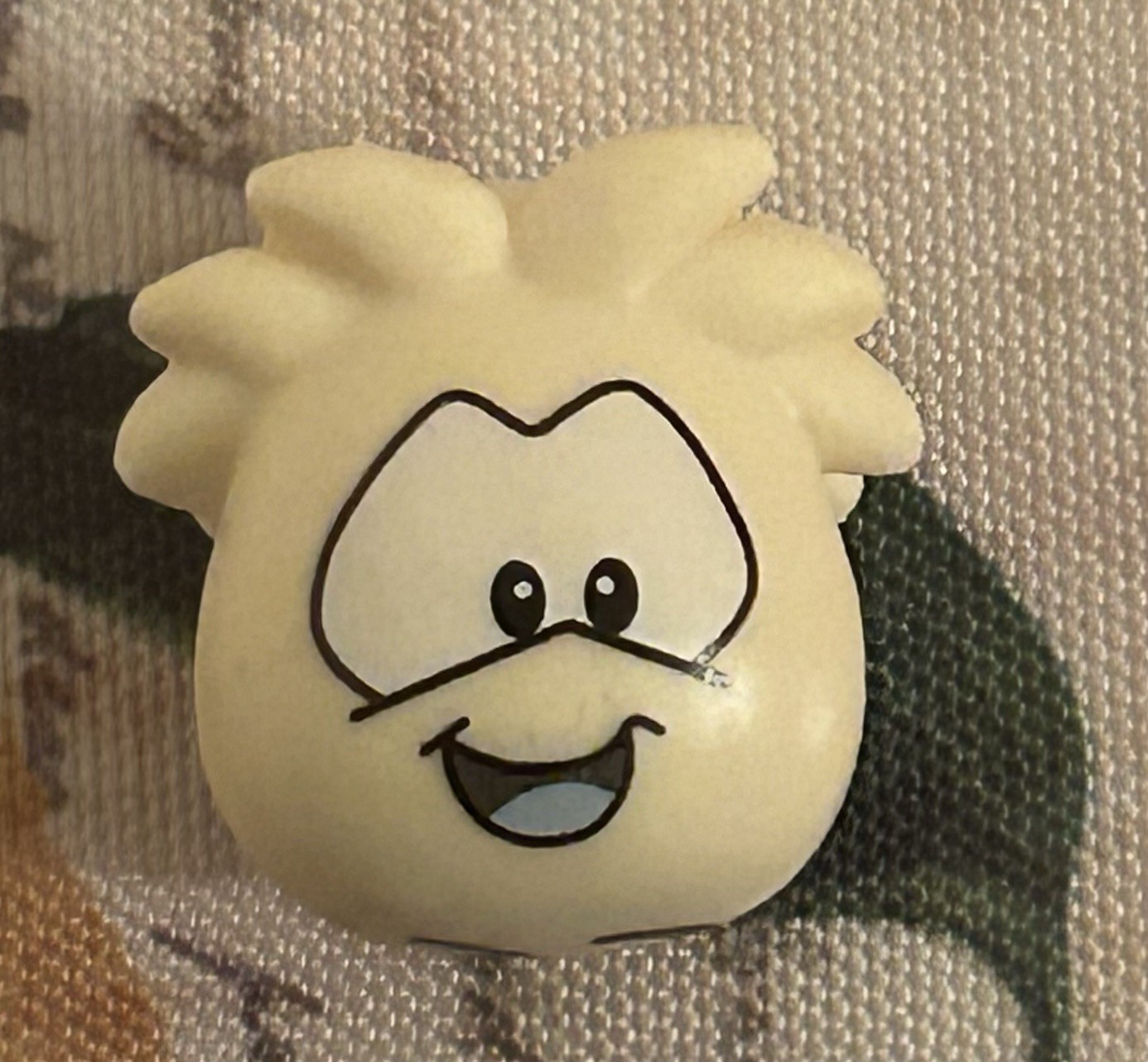 Jakks Pacific Disney Club Penguin Series 1 Mini 1&rdquo;White Pu
