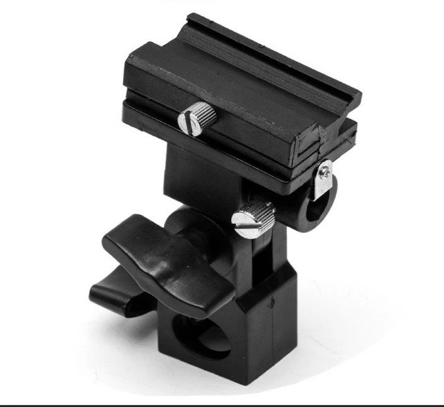 Complete Photo Studio Set - Green Backdrops, Lighting Umbrellas & Stands - Image 4 of 4