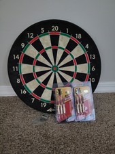 NEW PROFESSIONAL Accudart Dart Board Game Set Dartboard with Darts Steel tips.