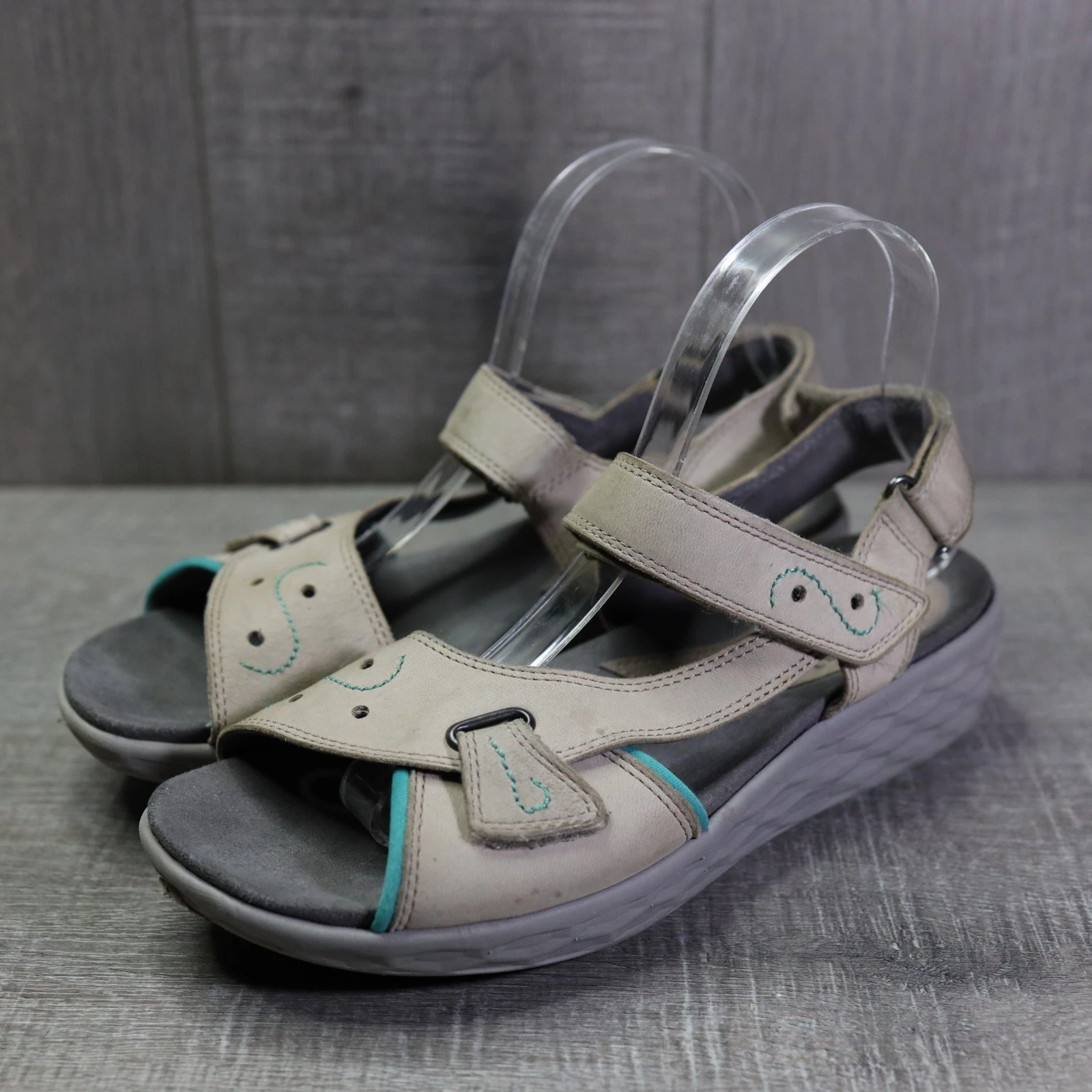 Sandalo sportivo Cobb Hill New Balance donna 9M grigio abbronzatura teal Fiona punta aperta spiaggia