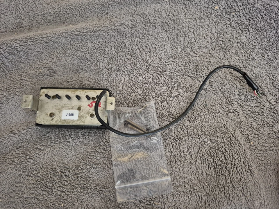 Pastilla Jackson J-50B Bridge Humbucker cubierta negra J-50 9,7 k Foto 4 de 4