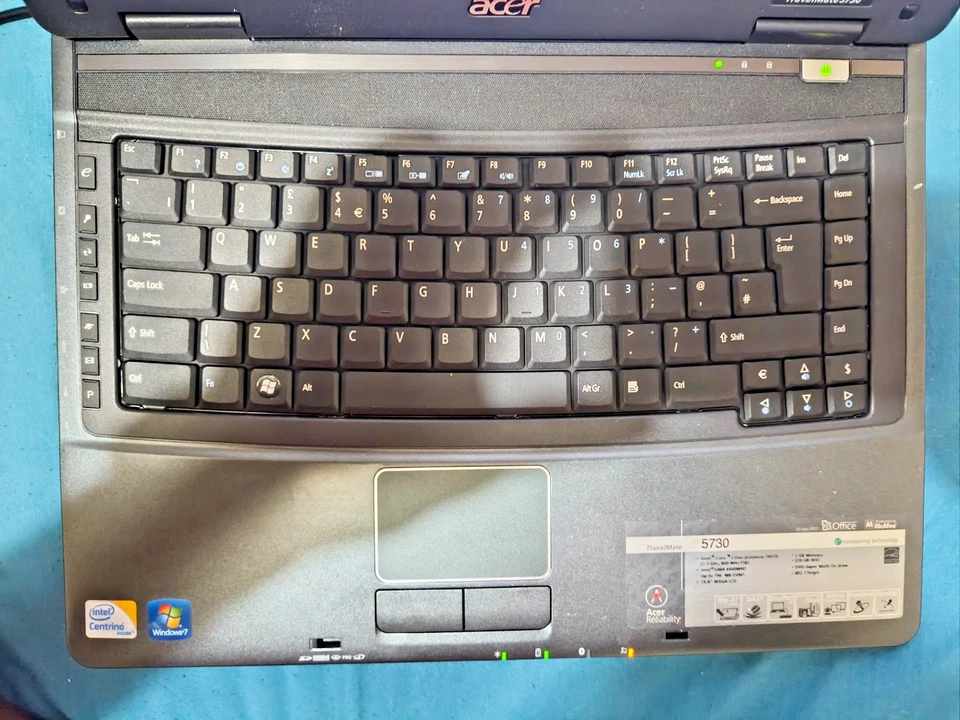 Acer TravelMate 5730 15.6" Intel 2.1Ghz/4GB/320GB Windows 11 Pro ,Office365 - Image 3 of 4