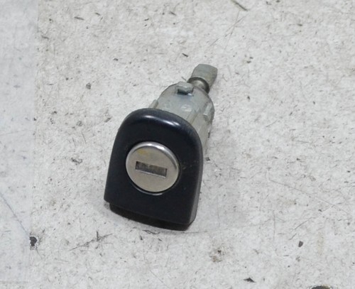 VW Polo 9N 2004 Schliess Zylinder OHNE Schlüssel Tür vorne LINKS #131208-G594