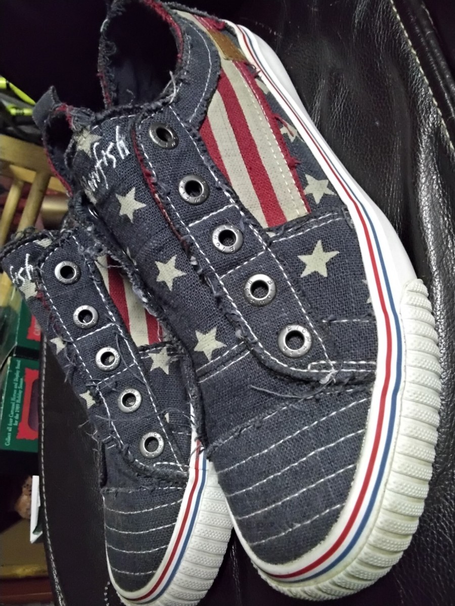 BLOWFISH MALIBU AMERICA RED WHITE BLUE STAR STRIPE BETTIE SNEAKER SHOES SZ  10