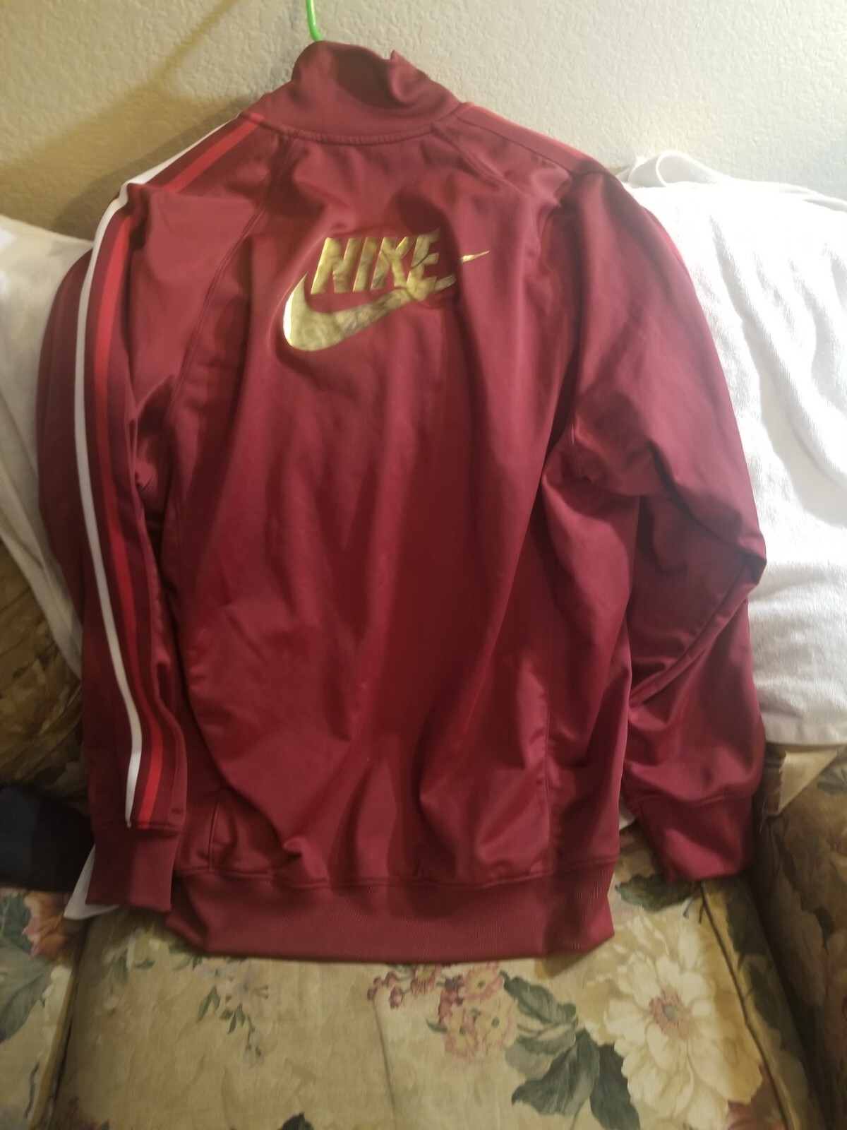 NIKE TRACK JACKET - MEDIUM - THROWBACK - RED - image 4
