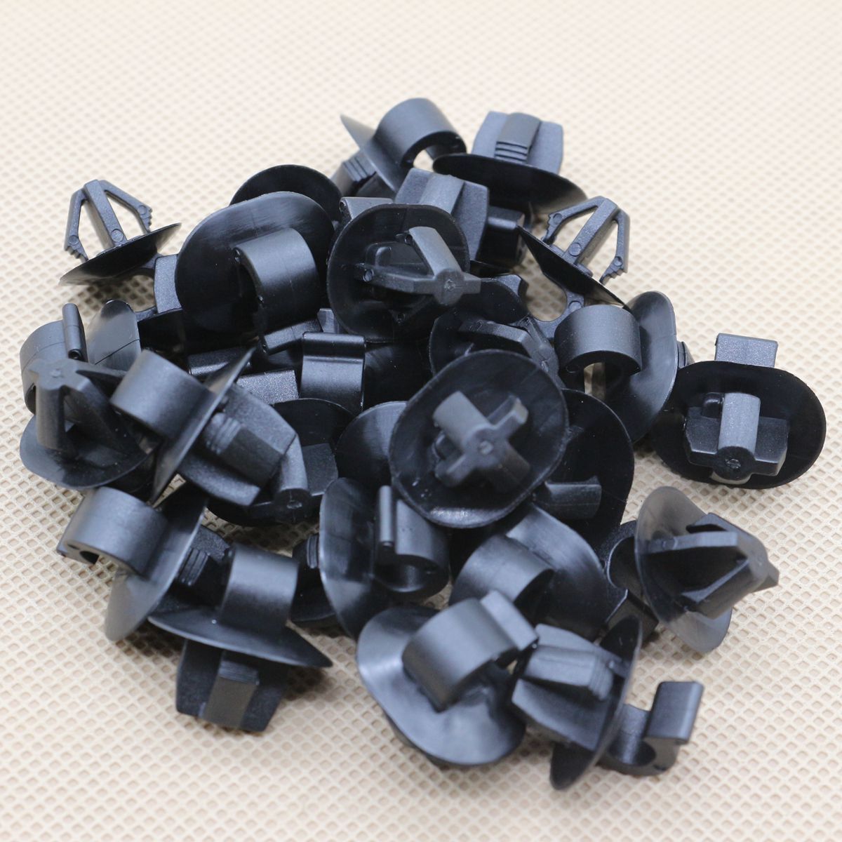 30Pcs For Toyota 90469-06005, 9046906005 Hood-Release Cable Clamp