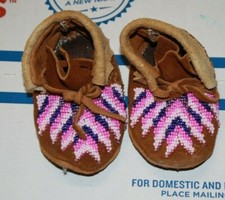 NEW NATIVE AMERICAN CHILDS 3 3/4"' LEATHER BEADED MOCCASINS FREE SHIPPING