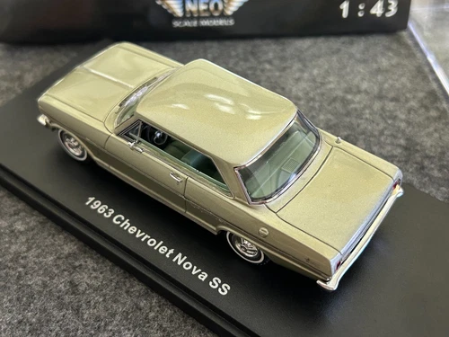 NEO 1/43 Chevrolet Nova SS 1963 modelos de resina colección de autos--dorado/verde - Imagen 6 de 15