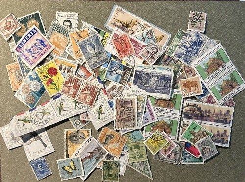 Job lot - African stamps, on and off paper - 第 1/3 張圖片