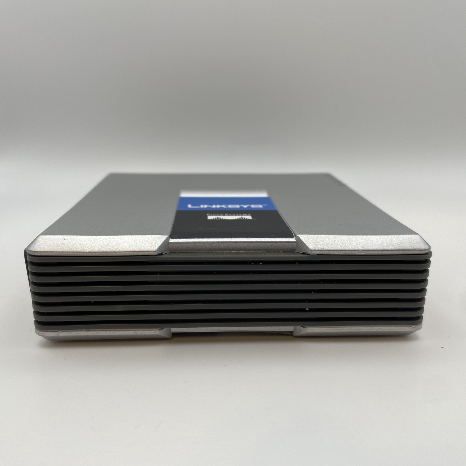 Linksys PAP2 VoIP Gateway Router ATA 2-port Phone Ethernet Adapter