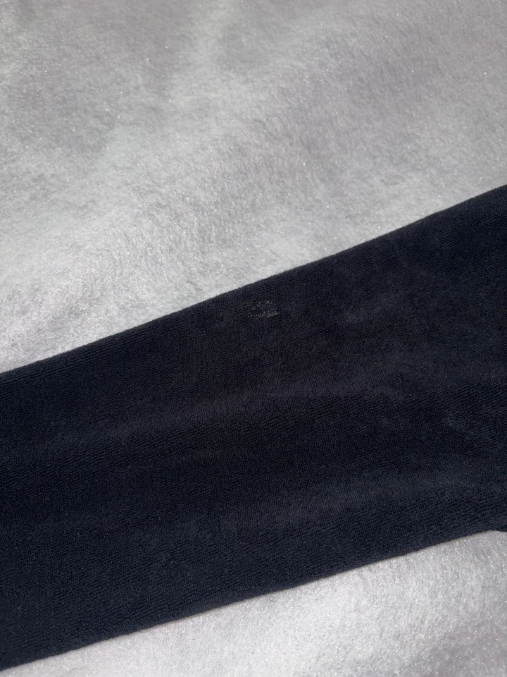 Chaqueta con capucha Juicy Couture para mujer de terciopelo negro con cremallera estilo Y2K talla mediana Foto 3 de 4