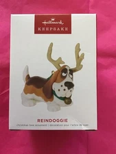 Hallmark Keepsake Ornament 2022 Reindoggie Basset Hound dog Reindeer new