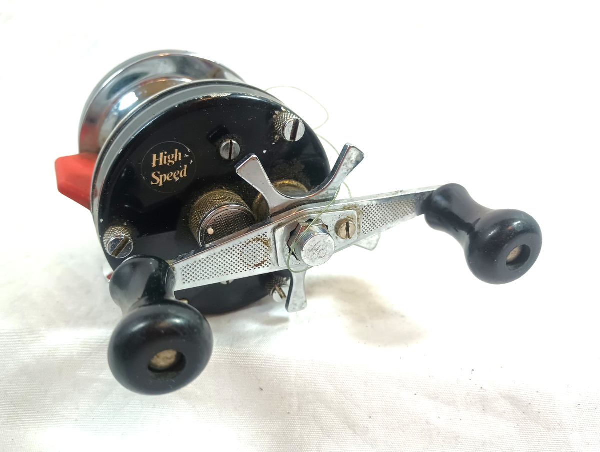 Abu Garcia Ambassadeur 5600 C, round bait cast reel, 1979-81. DS07