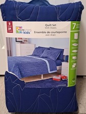 NEW Mainstay Kids Geometric Design Blue Double Size 7pc Quilt Set With Sheets