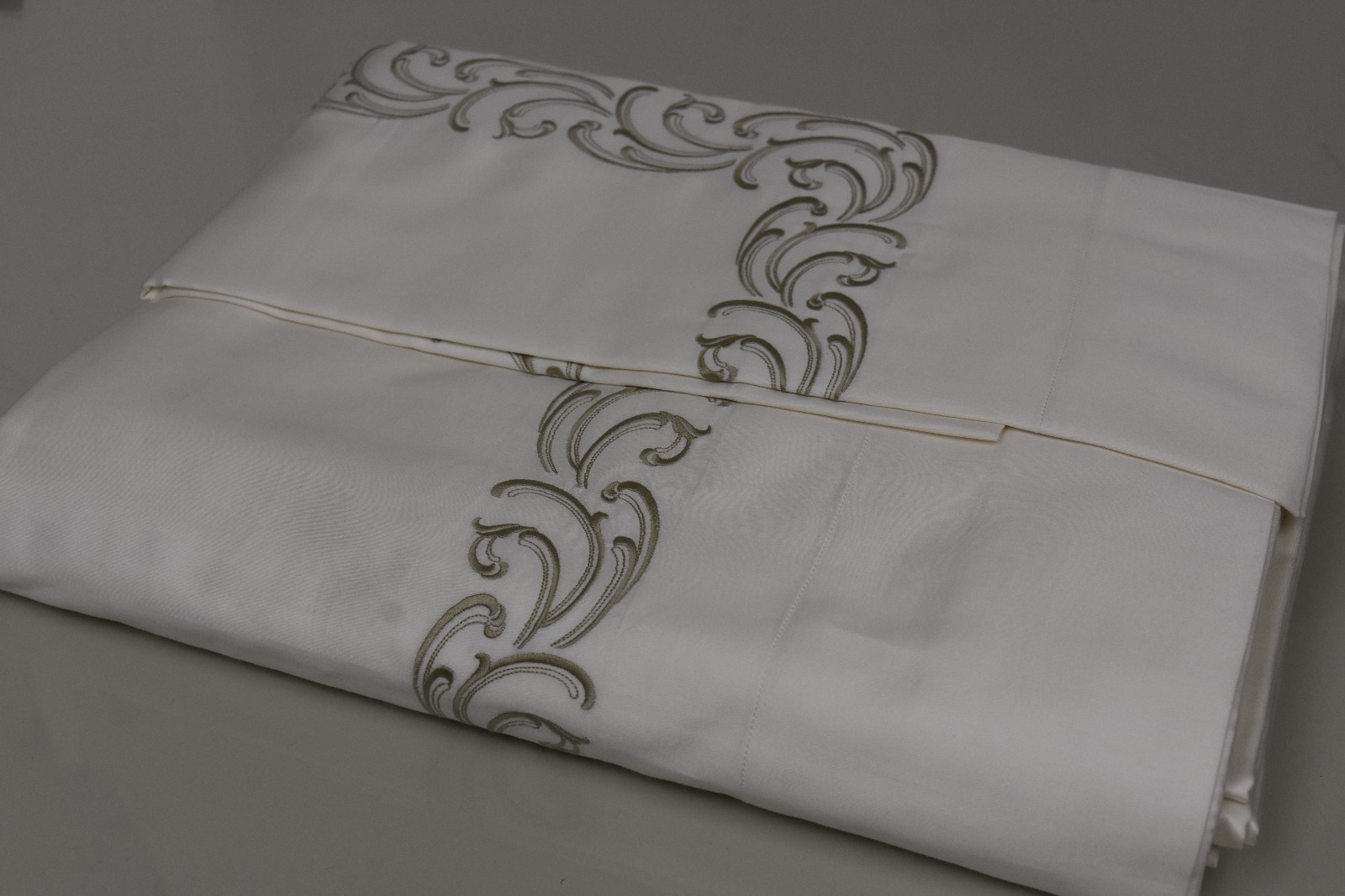 Nuovo Frette Gotico Ricamo Ricamato Ricamato Ricamato Falsità Lenzuolo Letto 4 Pezzi Set Doppio cf8ed7 Nuovo Frette Gotico Ricamo Ricamato Ricamato Ricamato Falsità Lenzuolo Letto 4 Pezzi Set Doppio cf8ed7