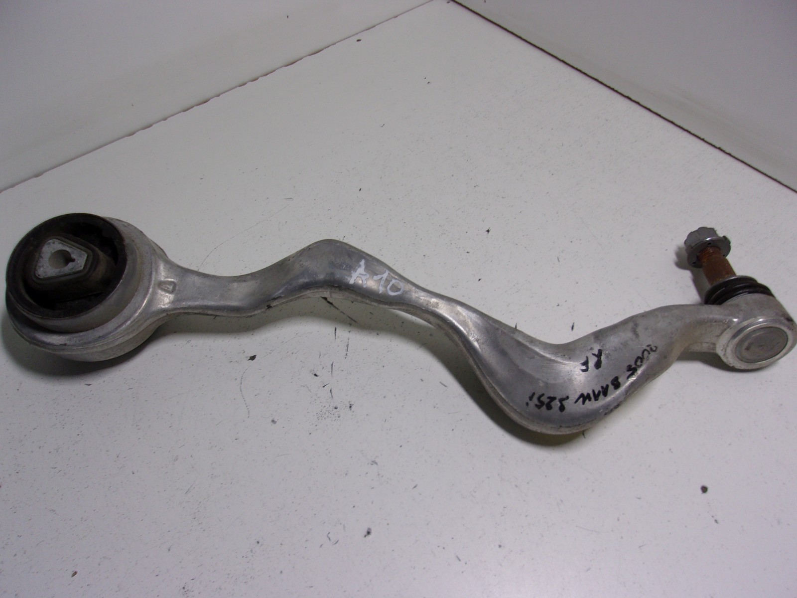 0610 BMW 3SERIES E90 FRONT LEFT UPPER LOWER CONTROL ARM 31126763703