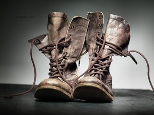 rubber walking boots